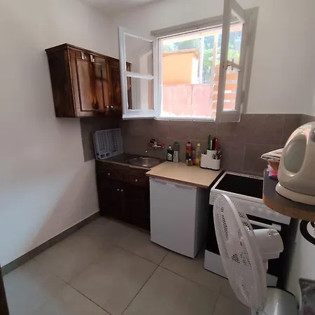 Garden Roses Apartment